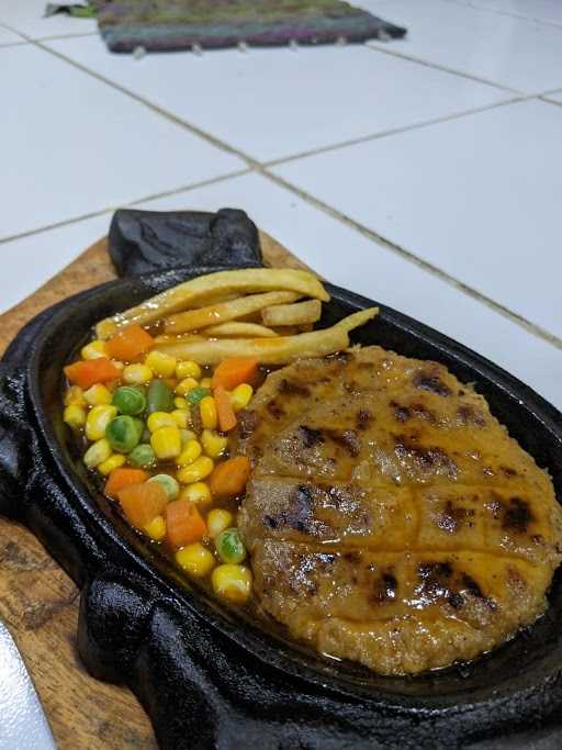 Kedai Faatih Steak 1