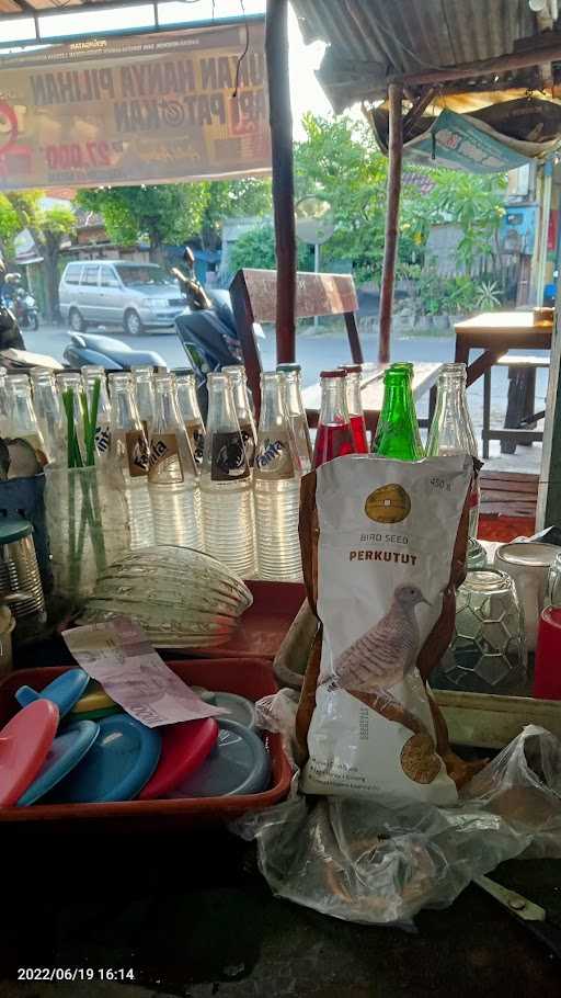 Warung Pojok Pasar 7