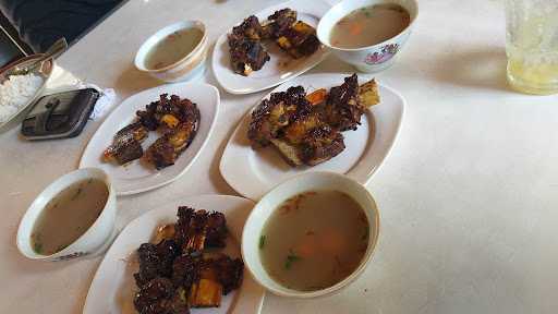 Warung Makan Tjem Awis Sop Iga 1