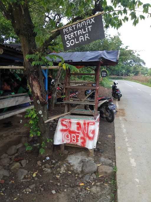 Warung Kopi & Tambal Ban 3