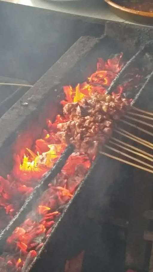 Sate Kambing Pak Gombloh 6