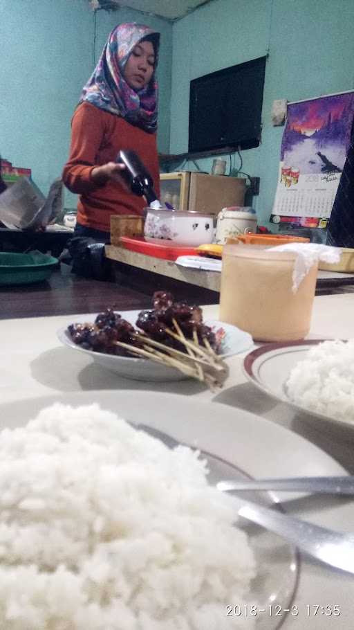 Sate Kambing Pak Gombloh 4