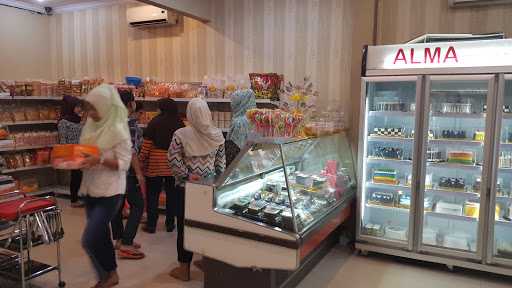 Alma Cake & Bakery 1