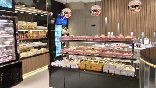 D'Cika Cakes & Bakery Komsen 8