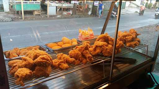 Hisana Fried Chicken Jatimakmur 3