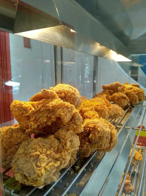 Hisana Fried Chicken Jatimakmur 5
