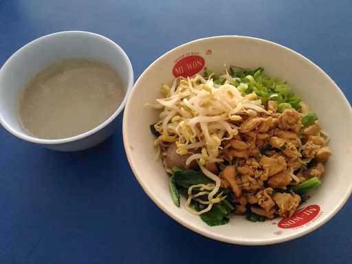 Mie Ayam Bangka 96 7