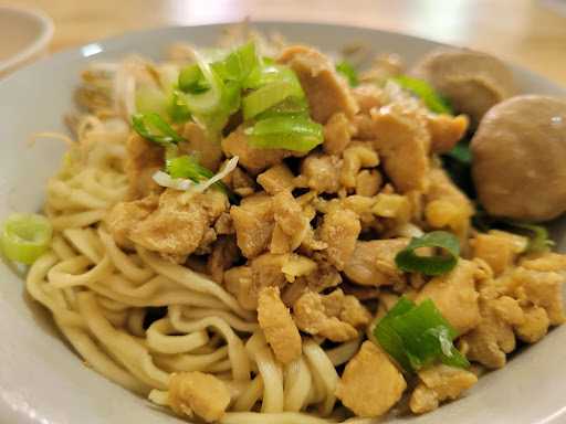 Mie Ayam Bangka Makanma 5