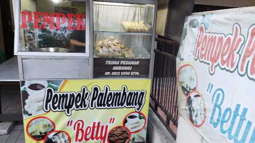 Pempek Palembang Betty 2