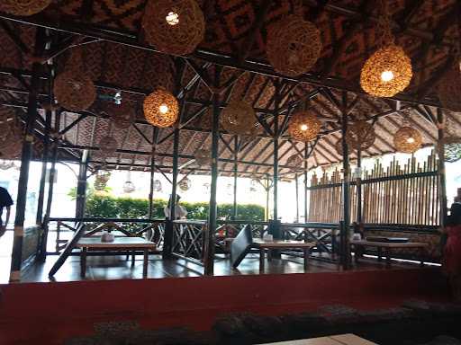 Saung Gandasari Jatiasih 7