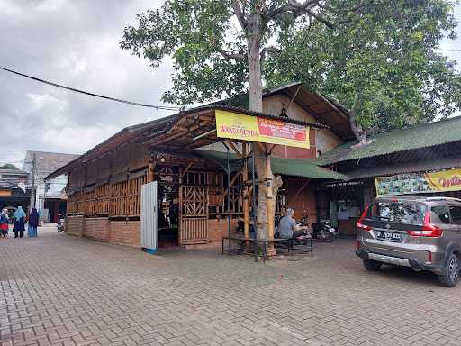 Warung Nasi Wargi Sunda, Untuk Makan Semua Kalangan 1