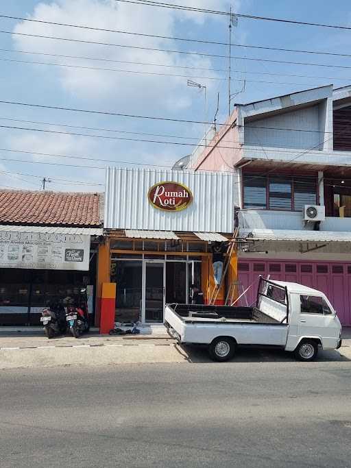 Rumah Roti Jatibarang 2