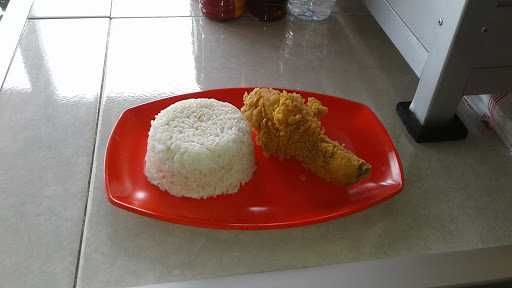 Kios Dfc. (Denyas Fried Chicken) 4