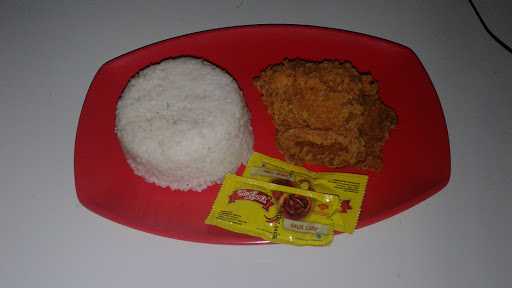 Kios Dfc. (Denyas Fried Chicken) 2