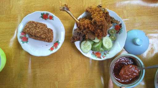 Ayam Goreng Kampung Bujal 1