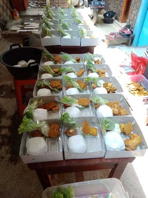 Ayam Penyet Mas Agus Jatibarang 8