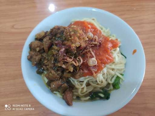 Mie Ayam & Bakso Legendaris Mas Yanto 4