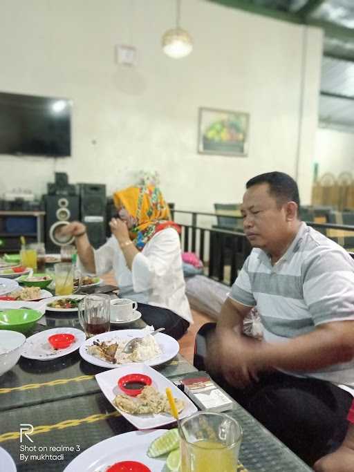 Rumah Makan Intan Jatibarang 1