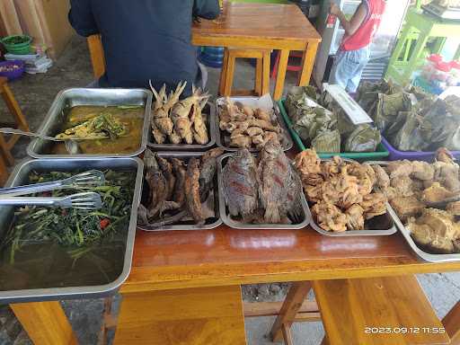 Rumah Makan Pro Jaya 10