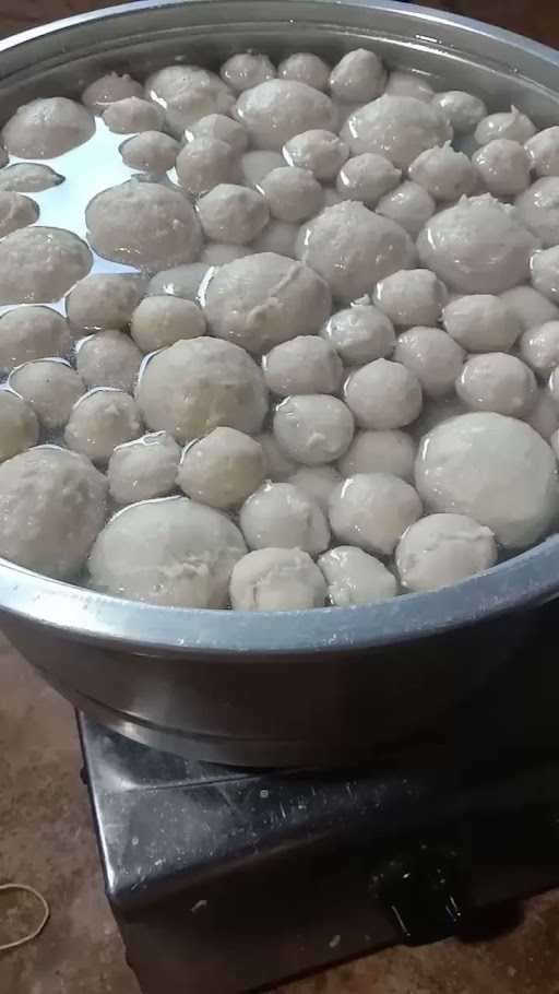 Warung Bakso +62 3