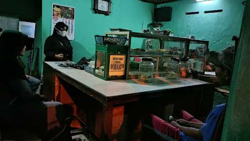 Warung Makan Ibu Marinah 7