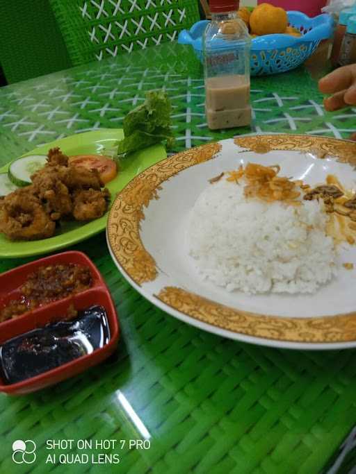 Warung Nasi Ibu Hj. Nuryati 4