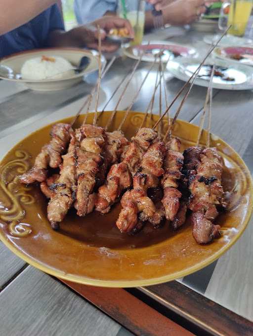 Warung Sate Cempe Karunia 9