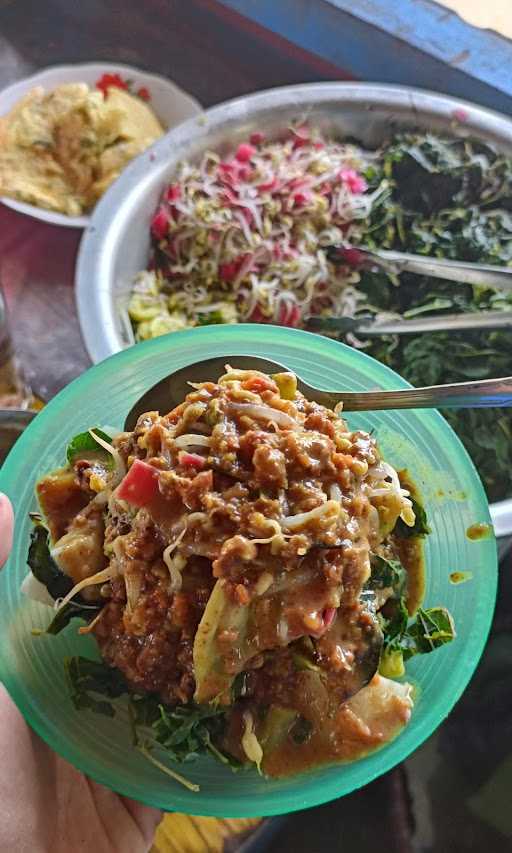 Warung Pecel Yu Nur 4