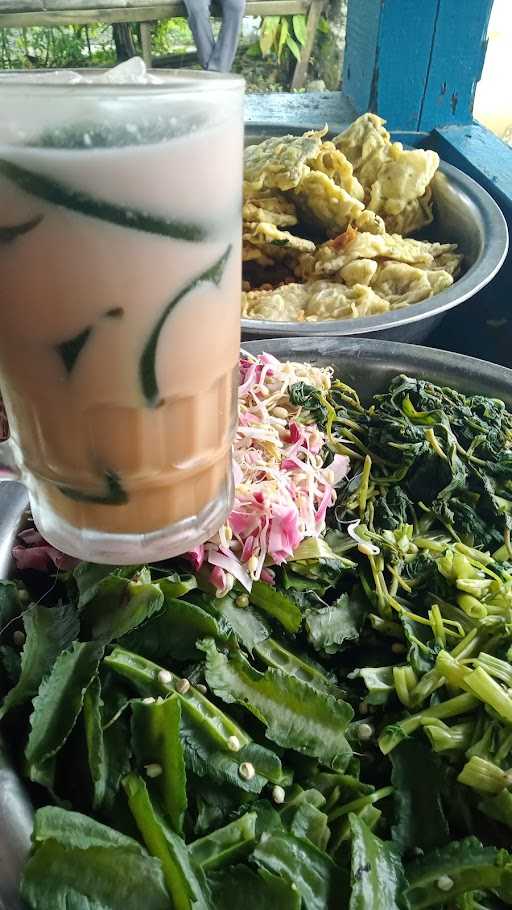 Warung Pecel Yu Nur 1