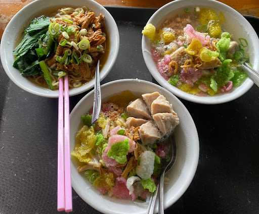 Bakso & Mie Ayam Sahabat 2 1