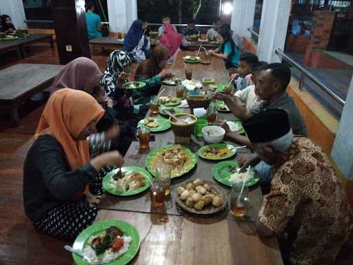 Rm. Bebek Goreng Abah Ndut 2