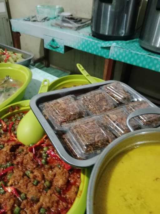 Warung Nasi Khas Sunda Ibu Wiwi 9