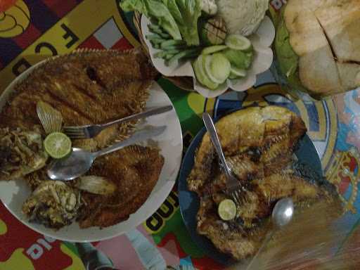 Warung Nasi Pengkolan 3