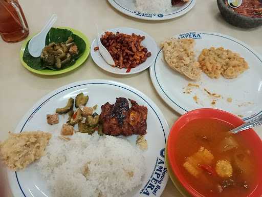 Warung Nasi Ampera Cipacing 7