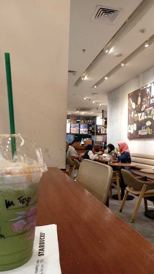 Starbucks - Mall Bassura 6