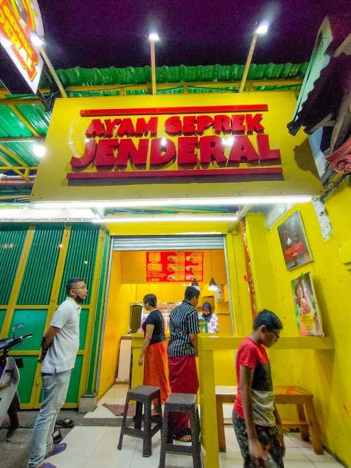 Ayam Geprek Jenderal Cipinang Muara 10