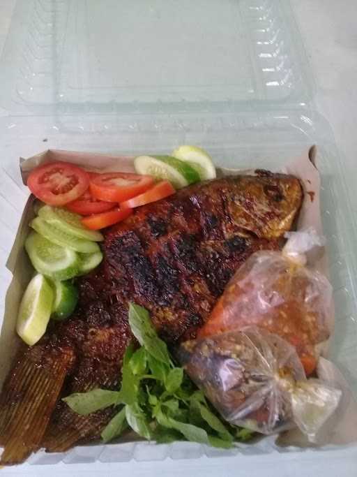 Ayam Kremes & Bakar Mba Sri 7