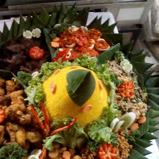 Nasi Uduk  Oma 8