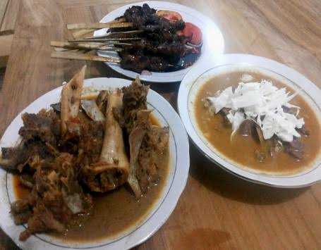 Warung Sate Haji Giyo 2 8