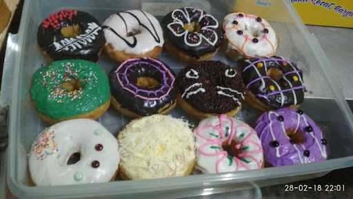 Happy Donuts 8