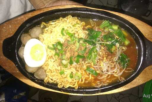 Kedai Steak Bakso Lekdie 4