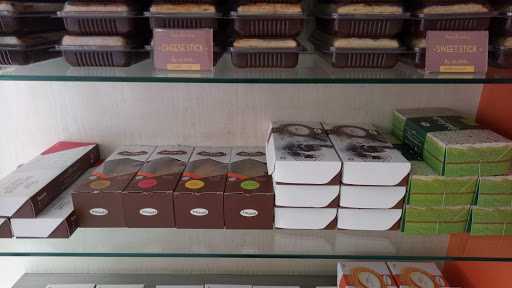 Outlet Amanda Brownies - Cibubur 7