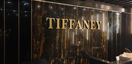 Tiffaney Bar & Lounge 10