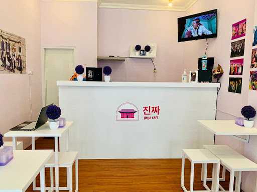 Jinjja Cafe 8