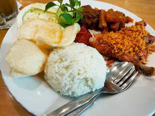 Ayam Goreng Ny.Suharti Cibubur 4