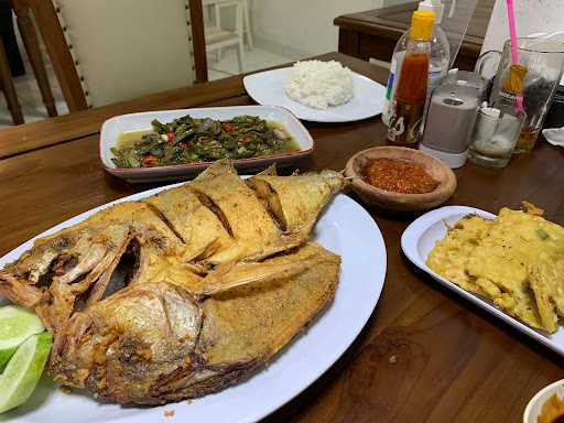 Ikan Bakar Plengkung 10