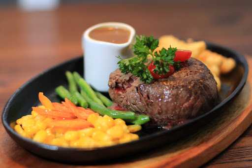 Kedai Steak Nusantara Cibubur Kranggan 7