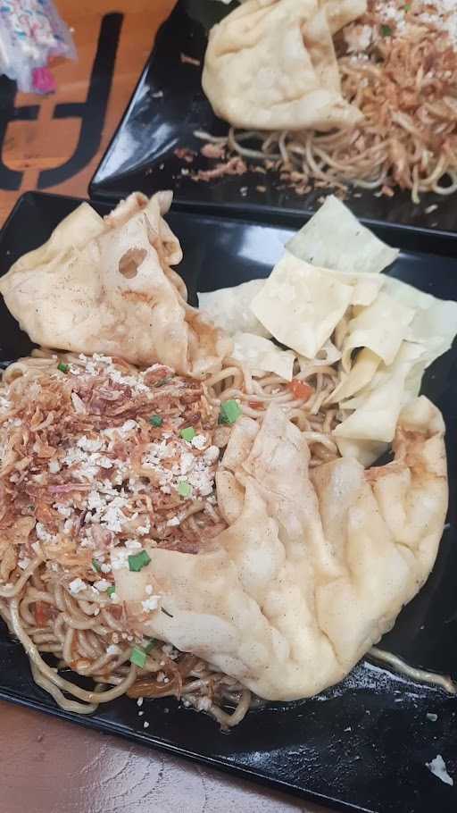 Mie Gacoan Alternatif Cibubur 4