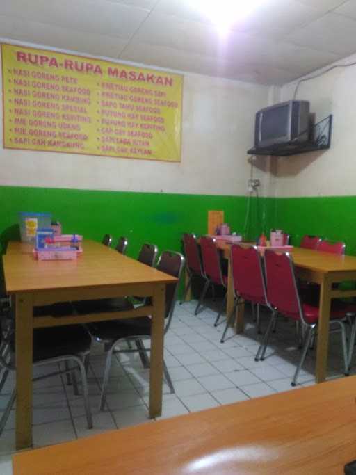 Rumah Makan 99 & Seafood 5