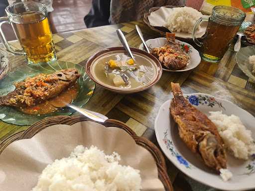 Saung Madasih 10